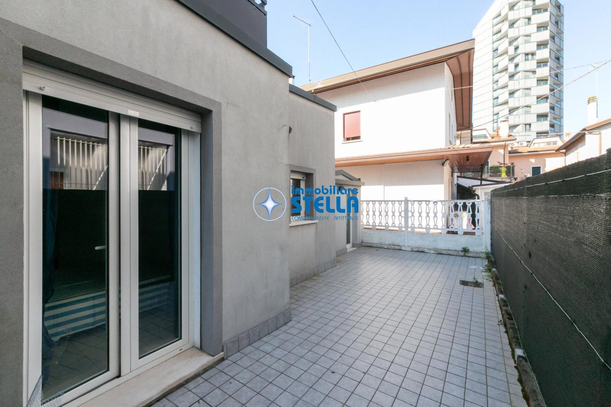 Condominio Milan ลิโดดิเยโซโล ภายนอก รูปภาพ