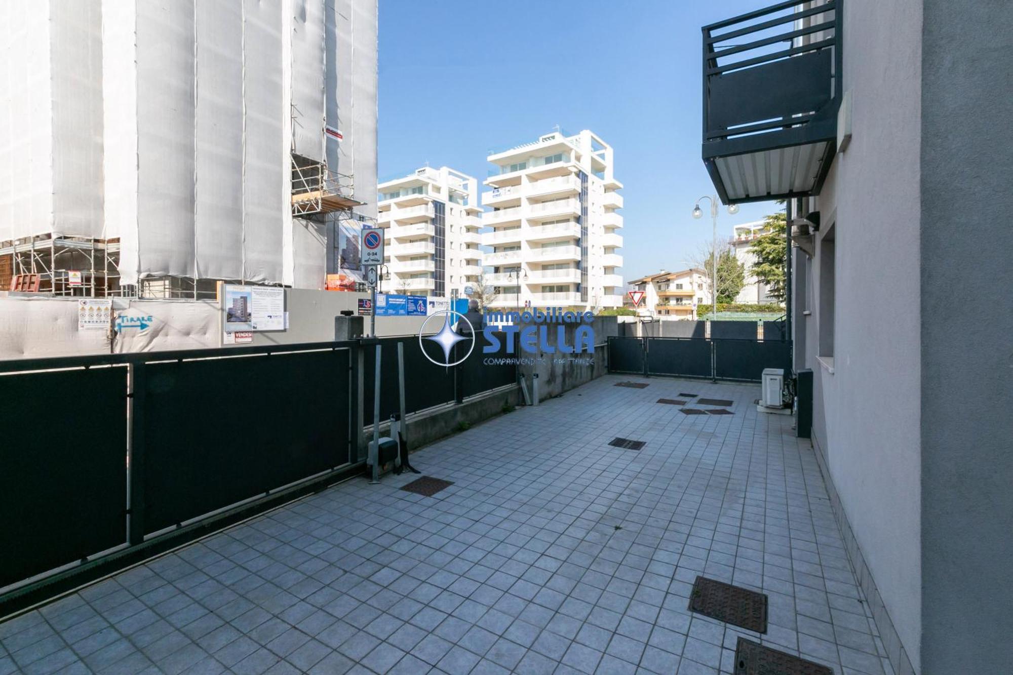 Condominio Milan ลิโดดิเยโซโล ภายนอก รูปภาพ
